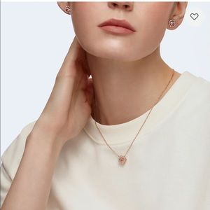 Swarovski Sparkling Dance Clover earrings **just the earrings** in new condition